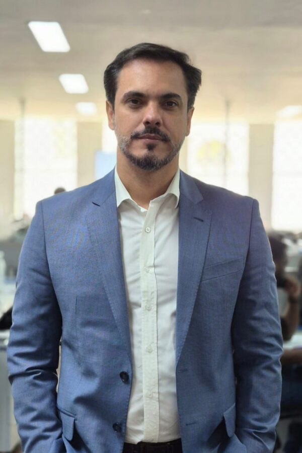 DIRETOR ADMINISTRATIVO-FINANCEIRO: Samuel Gomes