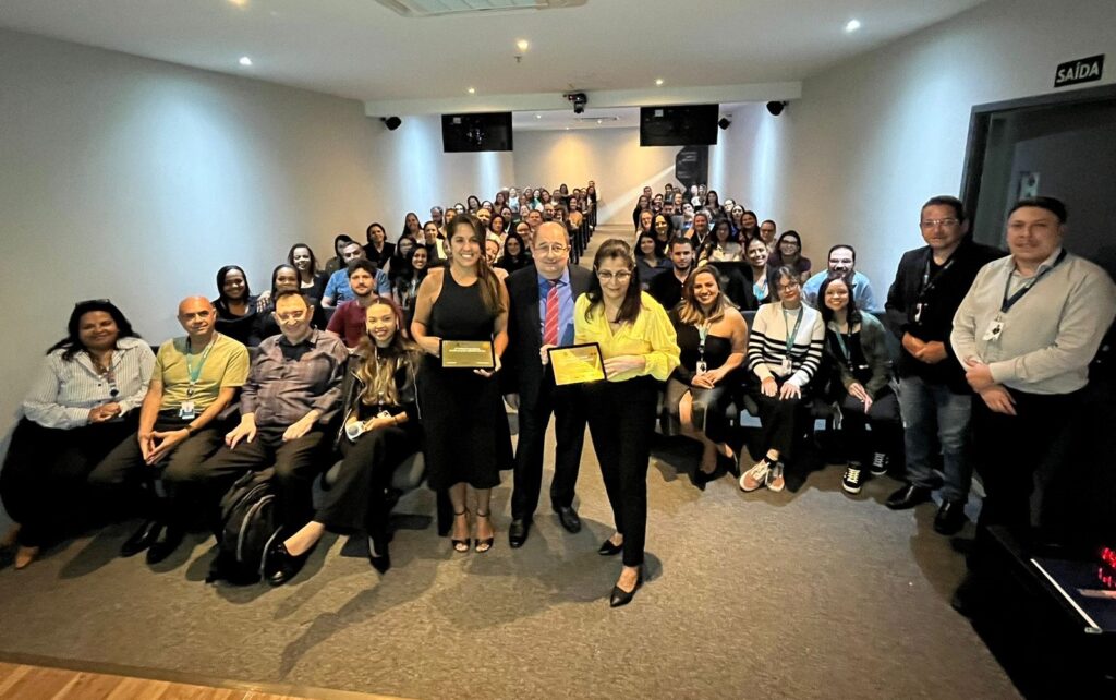 CEJAM recebe placa de reconhecimento pelo 6º Prêmio de Boas Práticas de Gestão de RH
